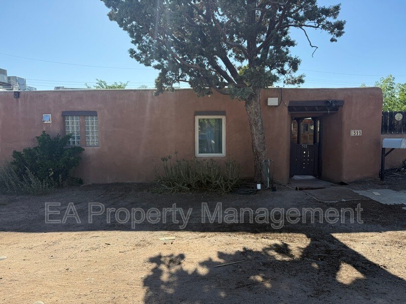Foto principal - 511 15th St NW