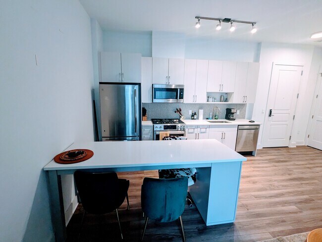 Building Photo - 6803 Cameron Dr NW