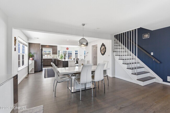 Foto del edificio - 619 Woodland Ave