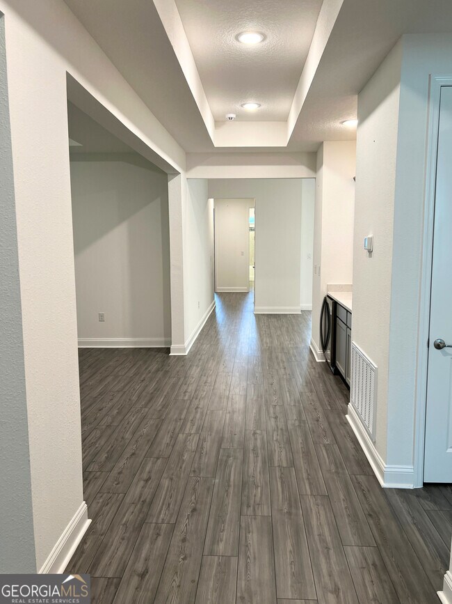 Building Photo - 111 Breakwater Lp