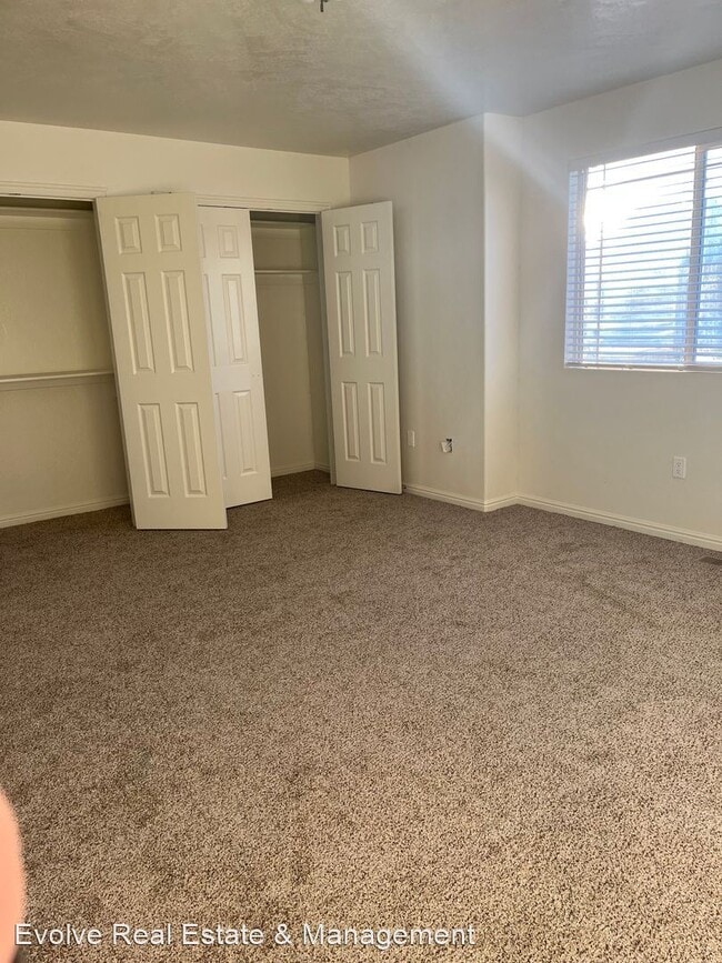 Building Photo - 3 br, 2.5 bath House - 528 N 1380 W #5