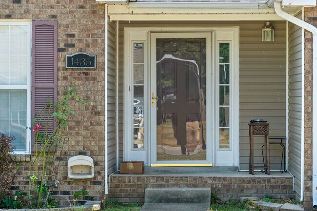 Foto del edificio - 1435 Amy Ave