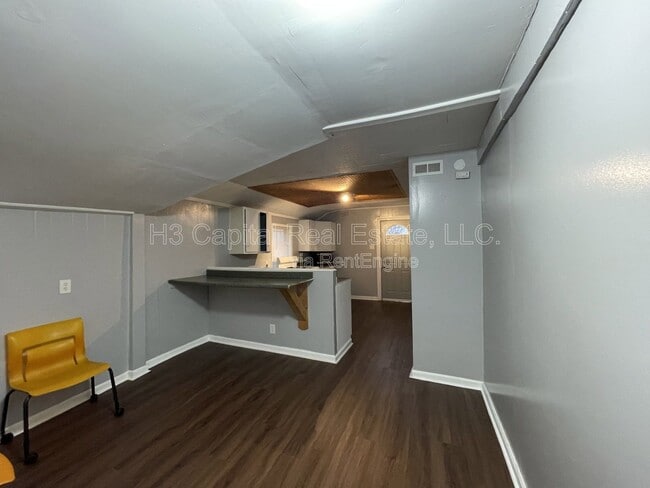 Foto del edificio - 77 Sunset Ave