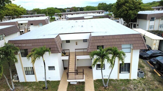 Foto del edificio - 14915 SW 104th St