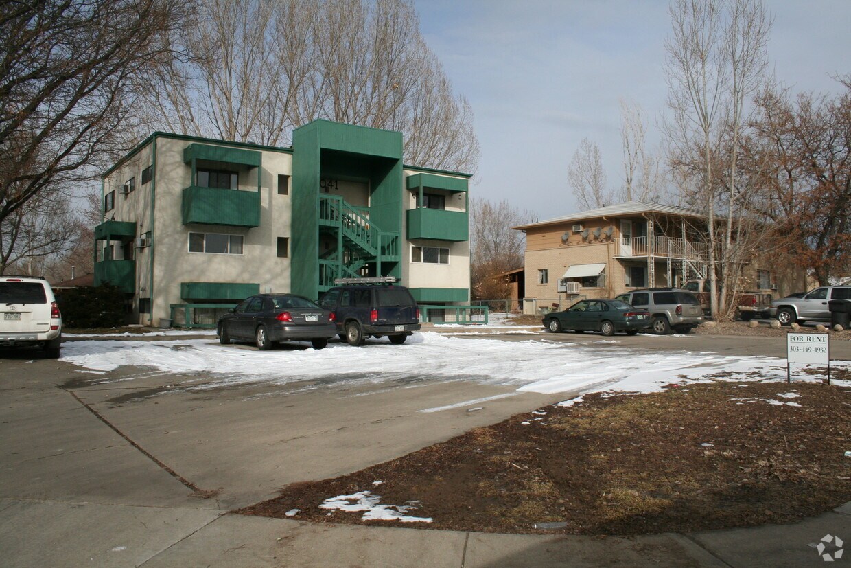 2041 Meadow Dr, Longmont, CO 80501 Apartments in Longmont, CO