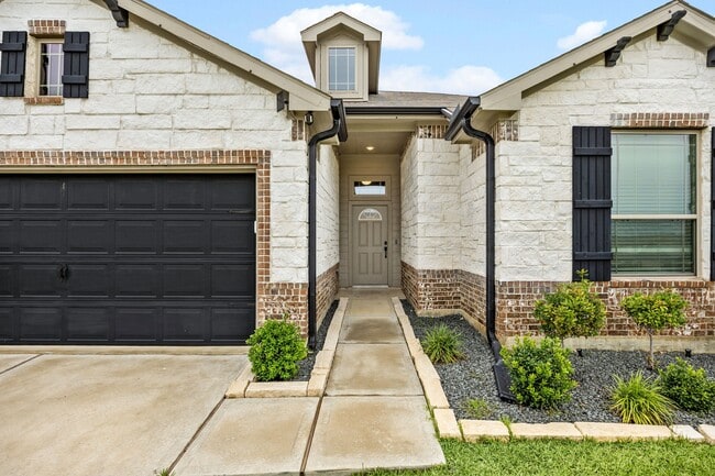 Building Photo - 11323 Cora Ln