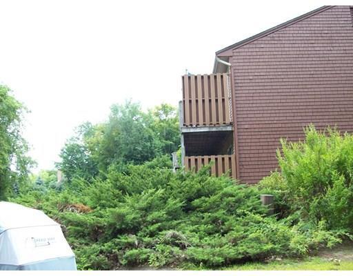 Building Photo - 33 Liberty Square Rd