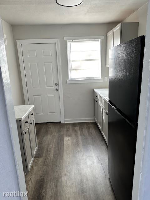 Building Photo - 2 br, 1 bath Duplex - 1210 Saint Charles S...
