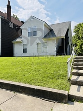 Building Photo - 2718 W Jefferson St