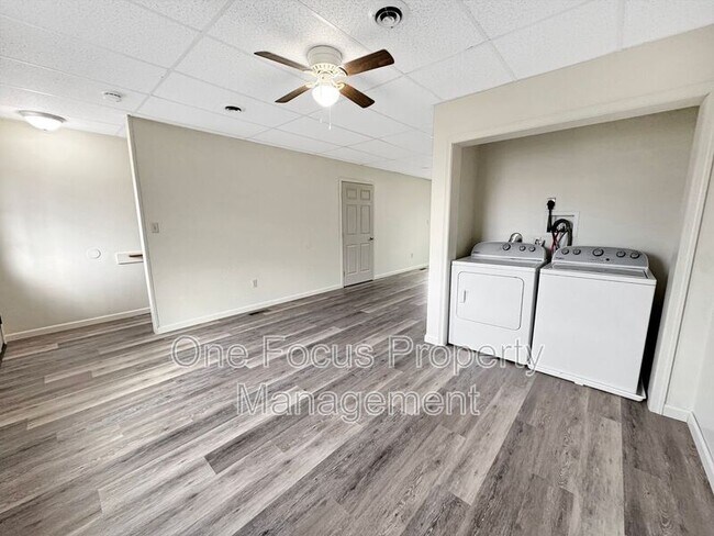 Foto del edificio - 222 Third Avenue