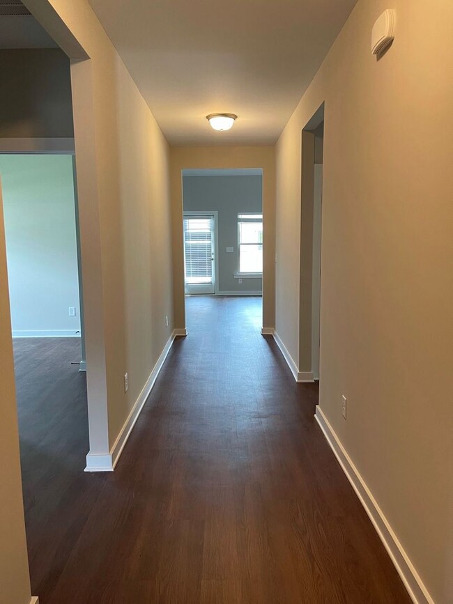 Foto del edificio - Home for Rent in Brookwood, AL.... Availab...