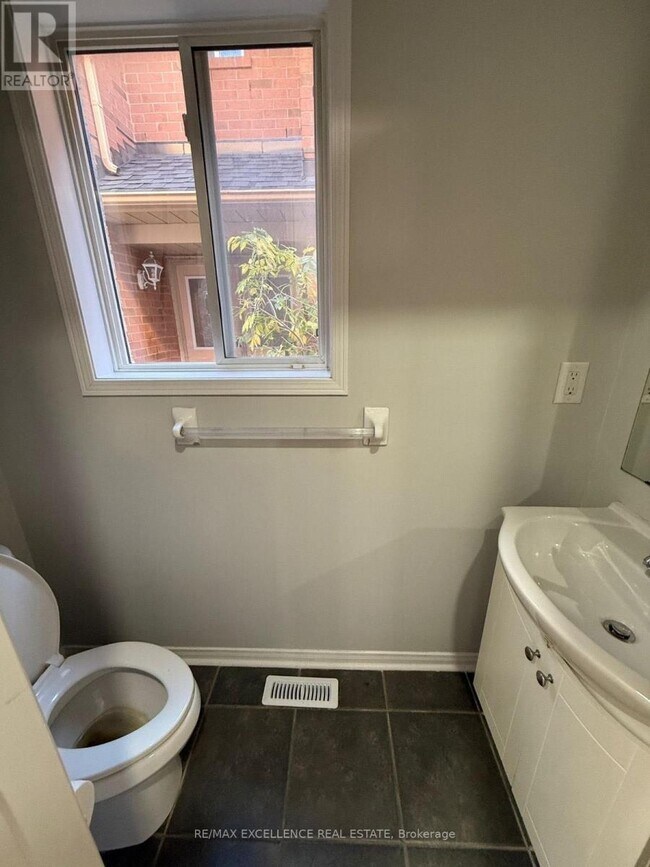 Photo du bâtiment - 6 Corvette Ct