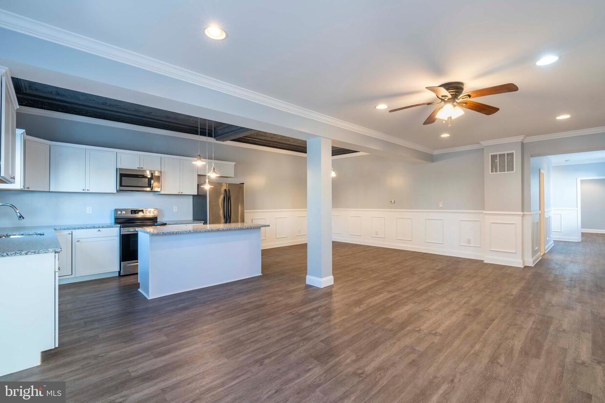 Foto principal - 1515 E Clement St