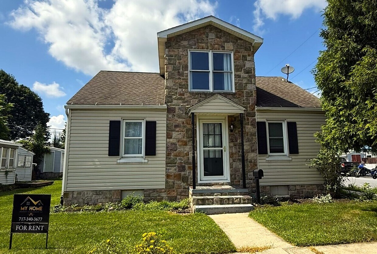 Foto principal - 801 W Cherry St