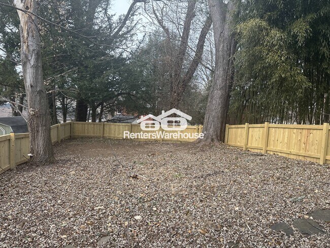 Foto del edificio - 6518 Loch Hill Ct