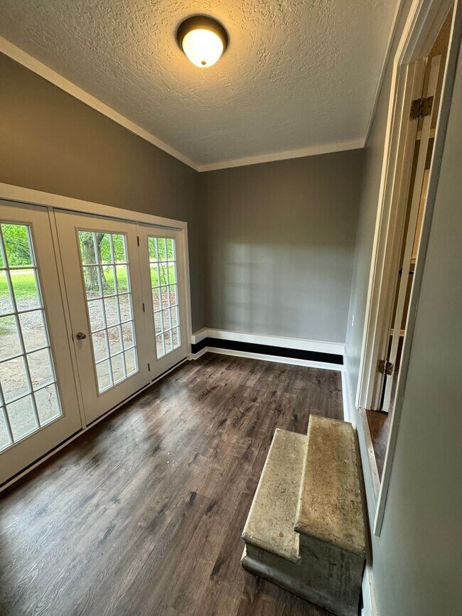 Foto del edificio - 4 BD 2.5 BA Modern Home in Martin!