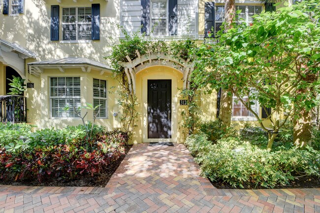 Foto del edificio - 312 N Bromeliad