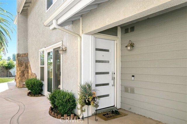 Foto del edificio - 4455 Satinwood Ct