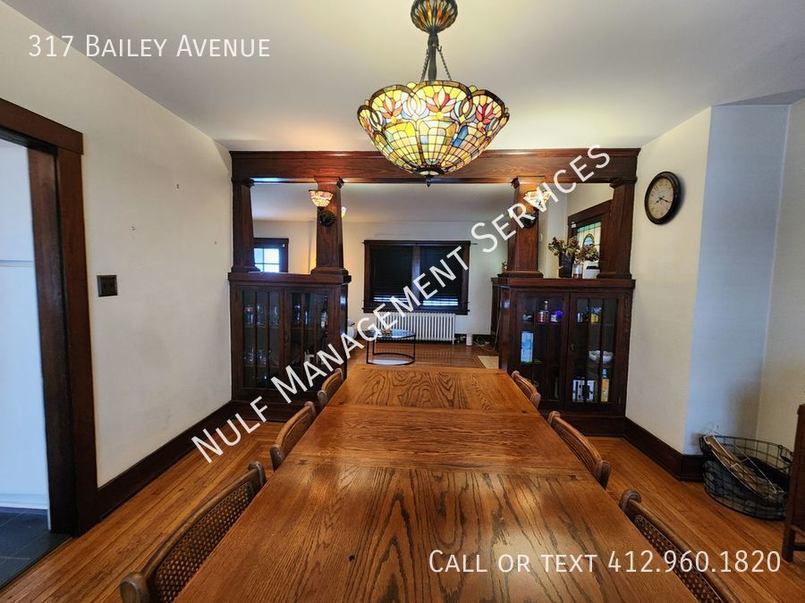 Primary Photo - Charming 3 Bed, 2 Bath in Mount Washington