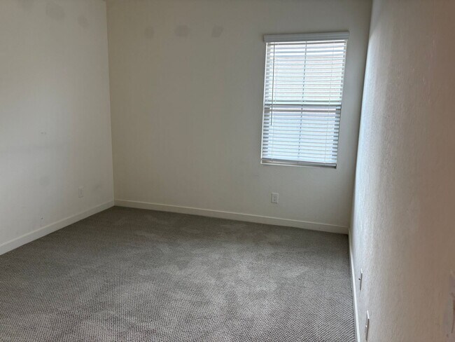 Foto del edificio - 17149 N 10th St