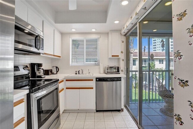 Foto del edificio - 5450 N Ocean Blvd