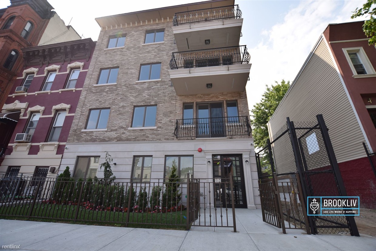 Primary Photo - 301 Eldert St