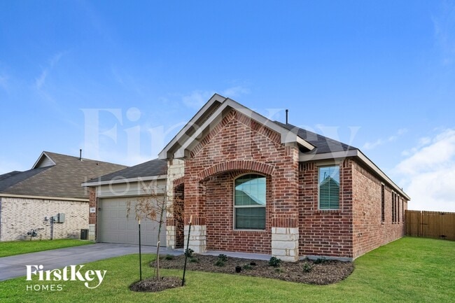 Building Photo - 929 High Noon Dr