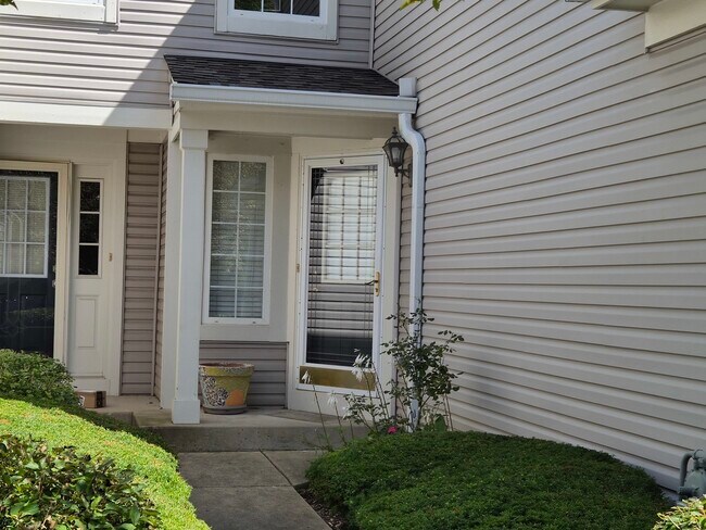 Building Photo - 3064 Serenity Ln