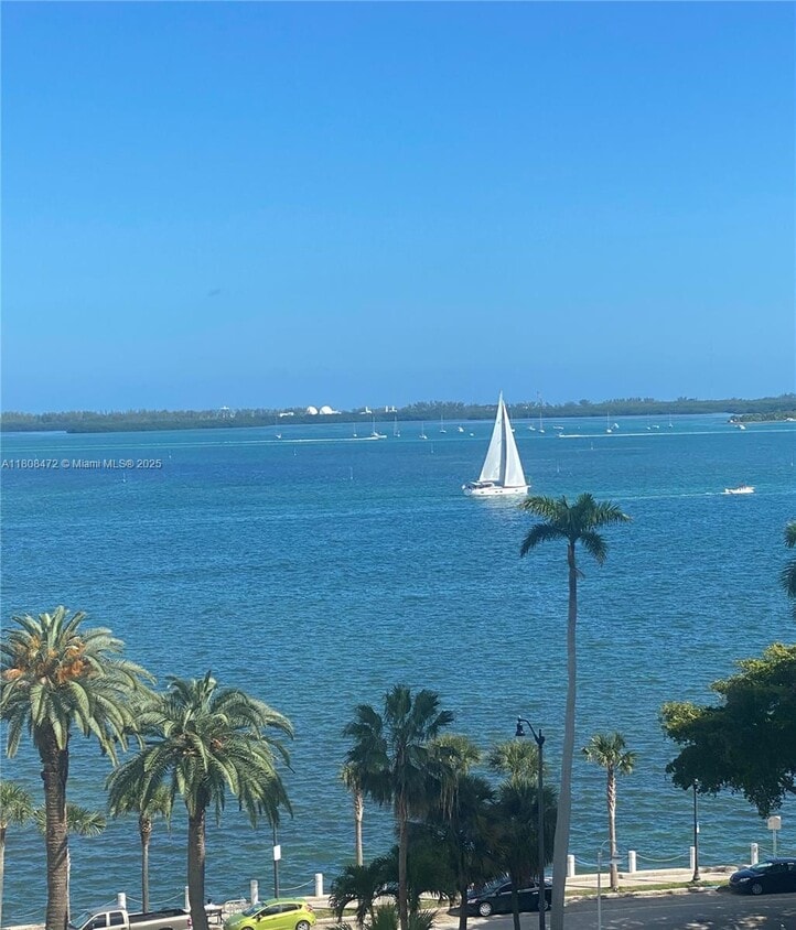 Primary Photo - 1408 Brickell Bay Dr