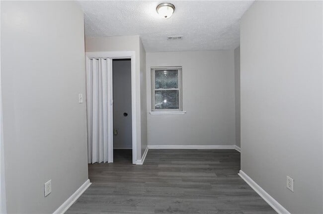 Foto del edificio - 2829 Belvedere Ln