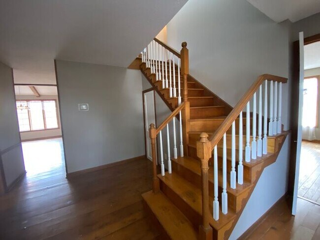 Building Photo - 11292 Jerries Ln