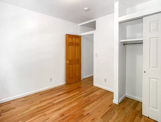 Foto del edificio - 249 E 77th St