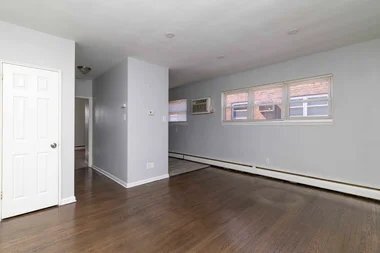 Photo - 712-718 E Main St Apartment
