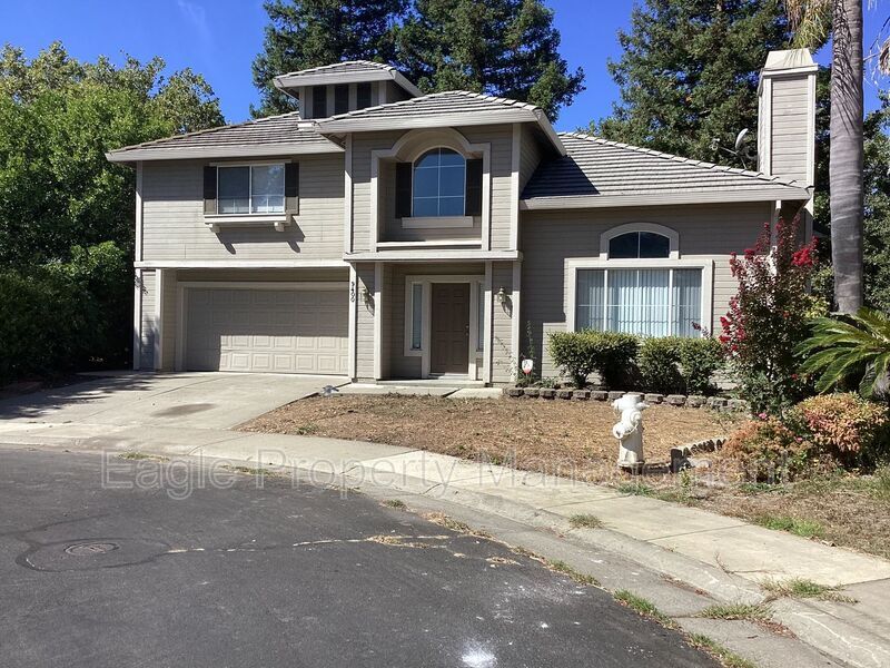 Primary Photo - 9400 Fox Den Ct