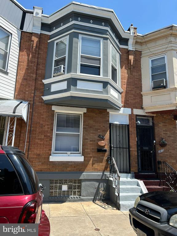 Building Photo - 2817 N Stillman St