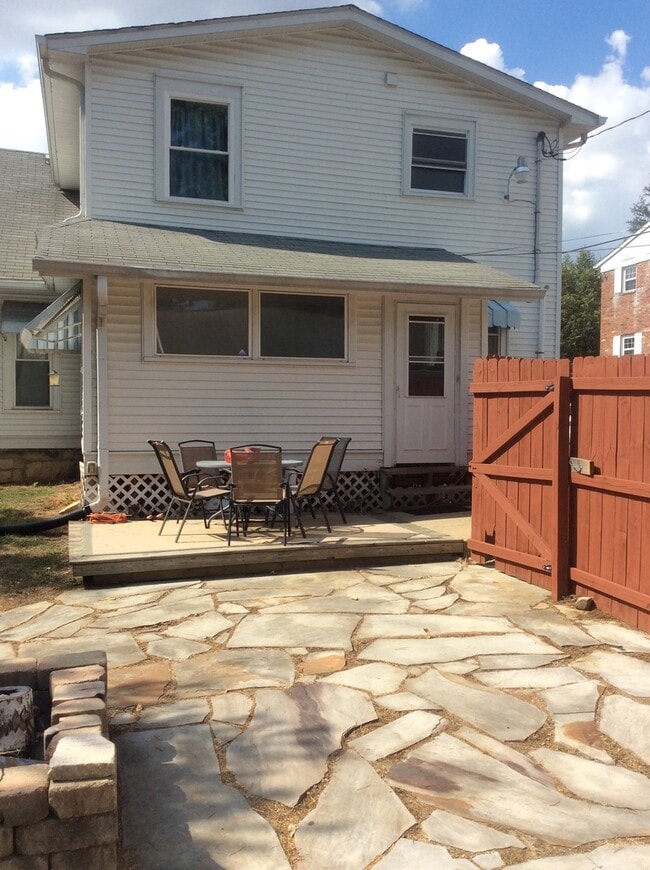 Foto del edificio - 515 S Fess Ave