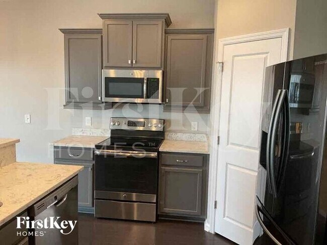 Building Photo - 308 Silverleaf Ln