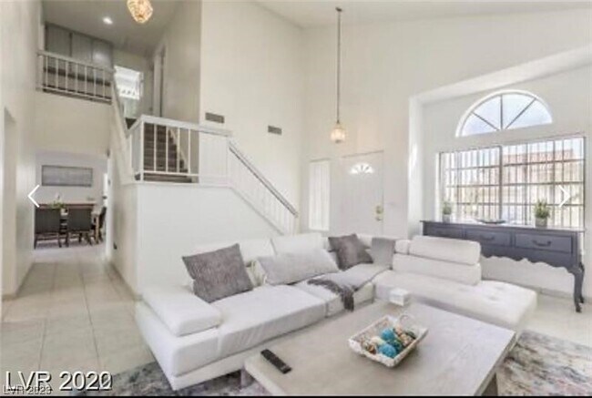 Foto del edificio - 8369 Hidden Hills Dr