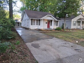 Building Photo - 534 S Reese St