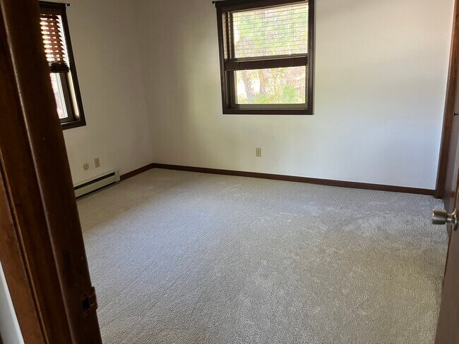 Foto del edificio - 3536 Sierra Pl