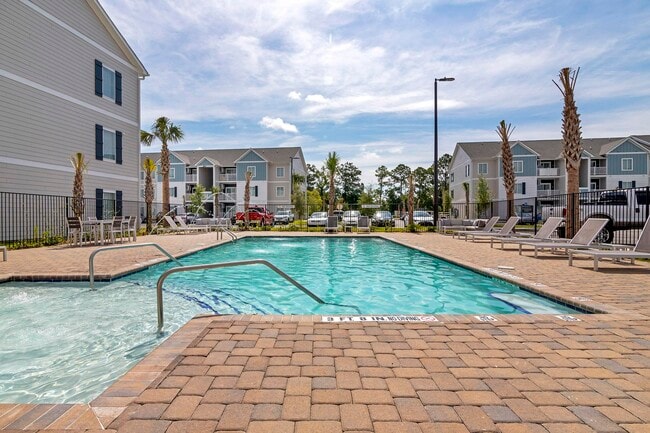 Building Photo - The Pointe Grand Apartment Homes