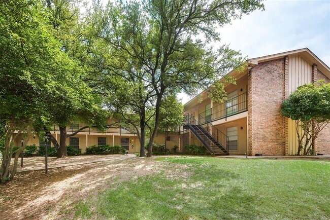Foto del edificio - 133 N Bailey Ave