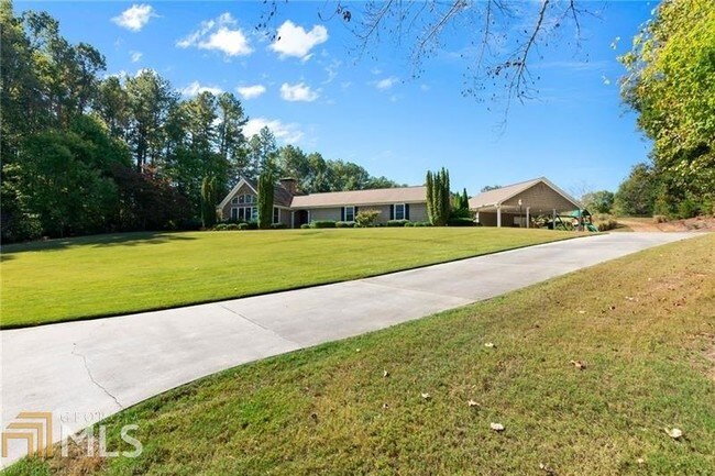 Foto del edificio - 232 Lakewood Dr SE