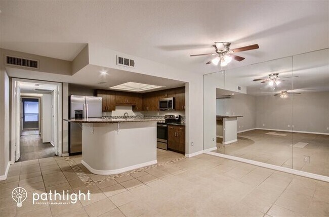 Building Photo - 13605 N 24th Ave, Phoenix, AZ, 85029