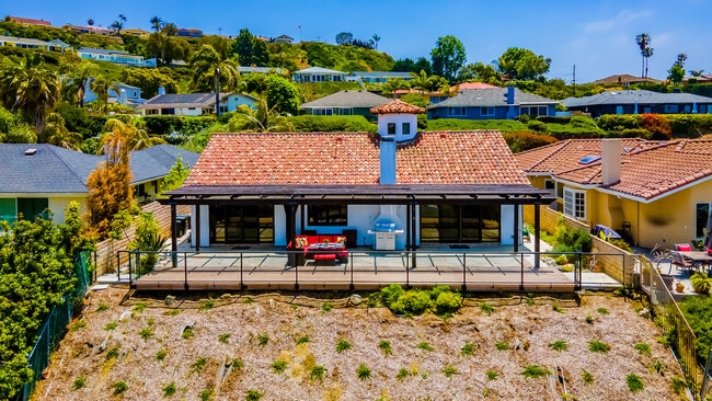 Building Photo - 307 Calle Dorado