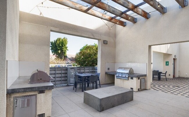 Building Photo - 4320 44th St