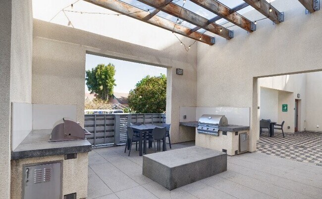 Foto del edificio - 4320 44th St