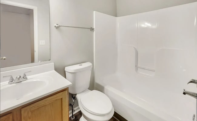 Foto del edificio - 2083 Wood Brook Ct