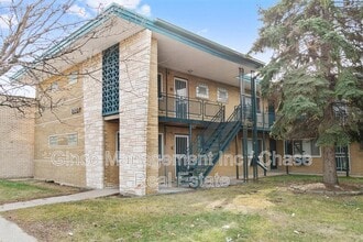 Building Photo - 3007 W 87th St