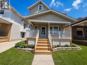 Building Photo - 1058 Moy Ave
